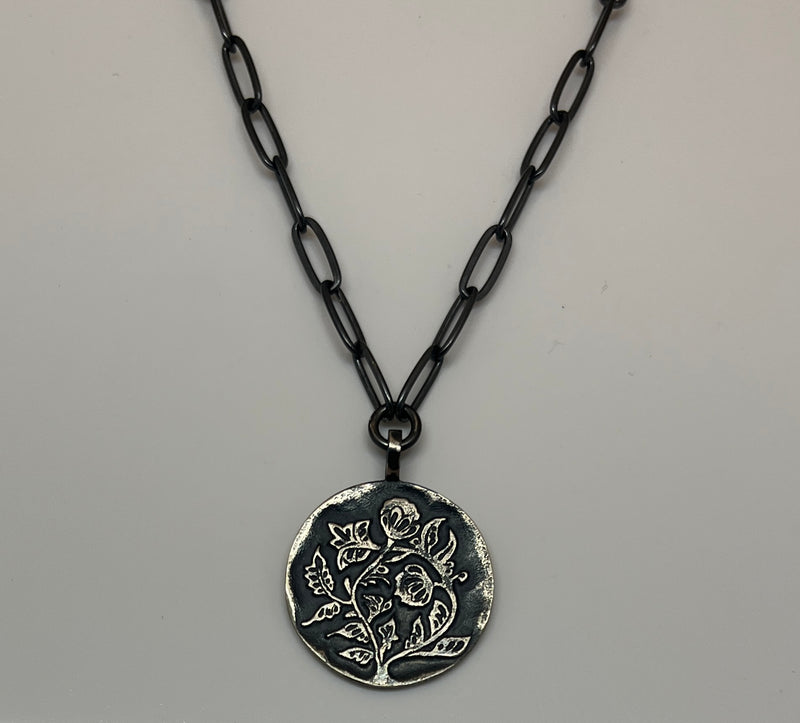 The Traveler - Pendant w/paperclip chain - Oxidised Silver