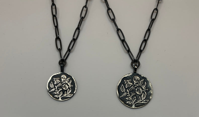 The Traveler - Pendant w/paperclip chain - Oxidised Silver