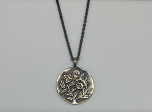 The Traveler - Pendant - Bronze
