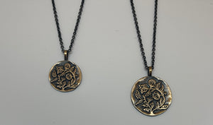The Traveler - Pendant - Bronze