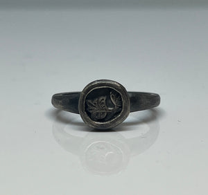 The Traveler - Signet ring - Small - Oxidised silver