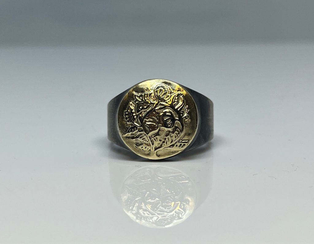 The Traveler - Signet Ring - Big -  Oxidised silver and 14kt gold