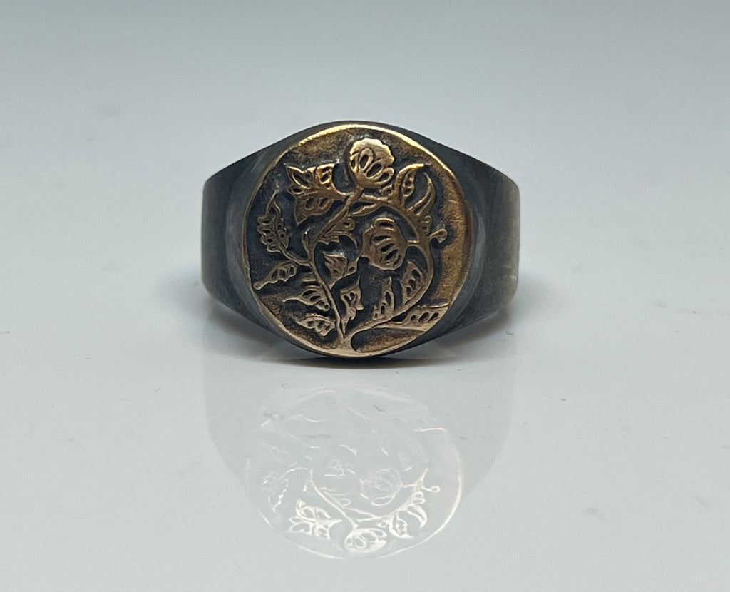The Traveler - Signet Ring - Big - Bronze