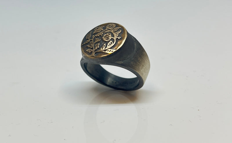 The Traveler - Signet Ring - Big - Bronze