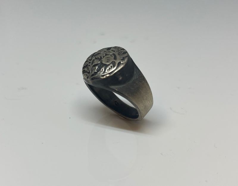 The Traveler - Signet Ring - Big - Oxidised Silver