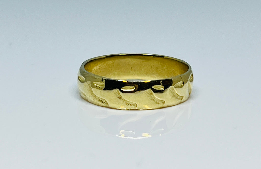 Creatures - Dragon Ring - 6mm - Gold
