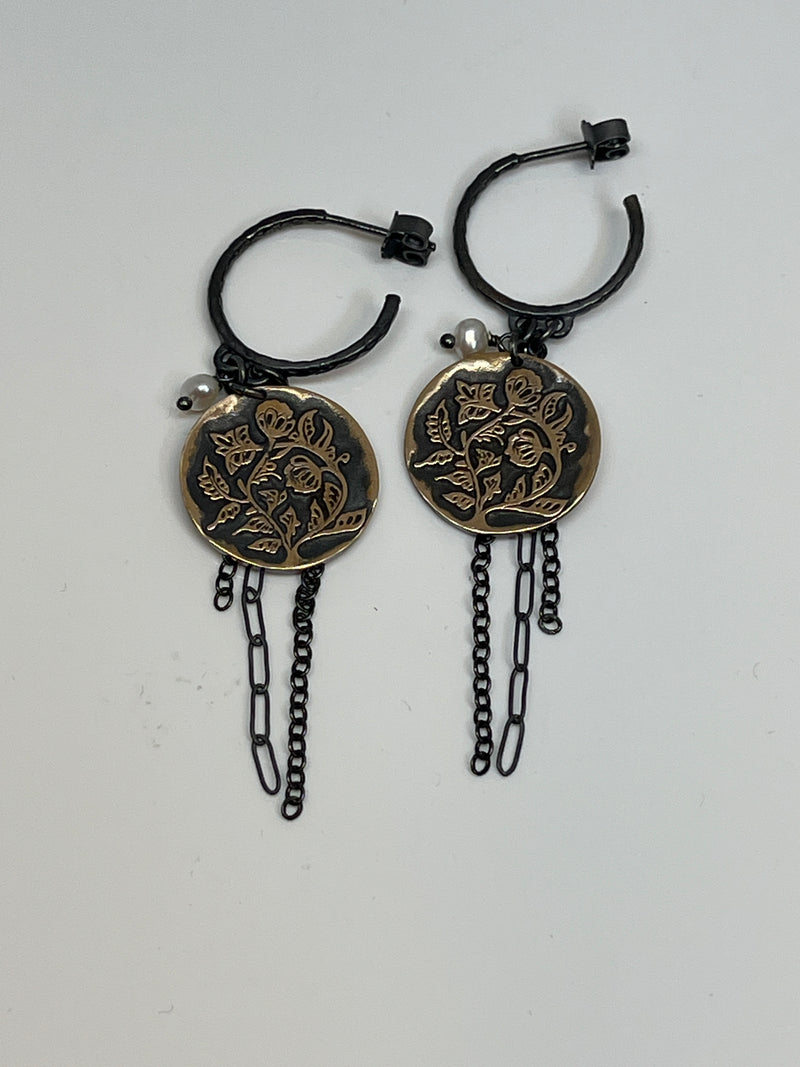 The Traveler - Hoop earrings - Oxidised silver and bronze w/ pearl