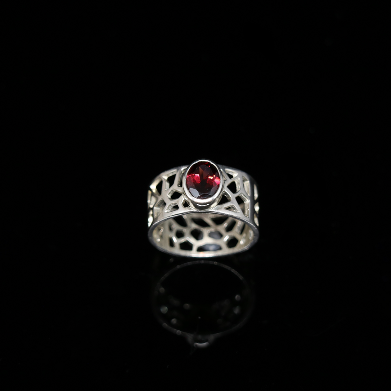 Molecule Ring - 8x6mm Oval Natural Stone - Silver