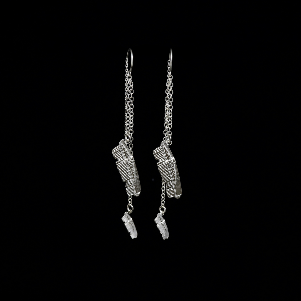 Celts & Kings Earrings - Medium & Large Comb Hanging - Silver