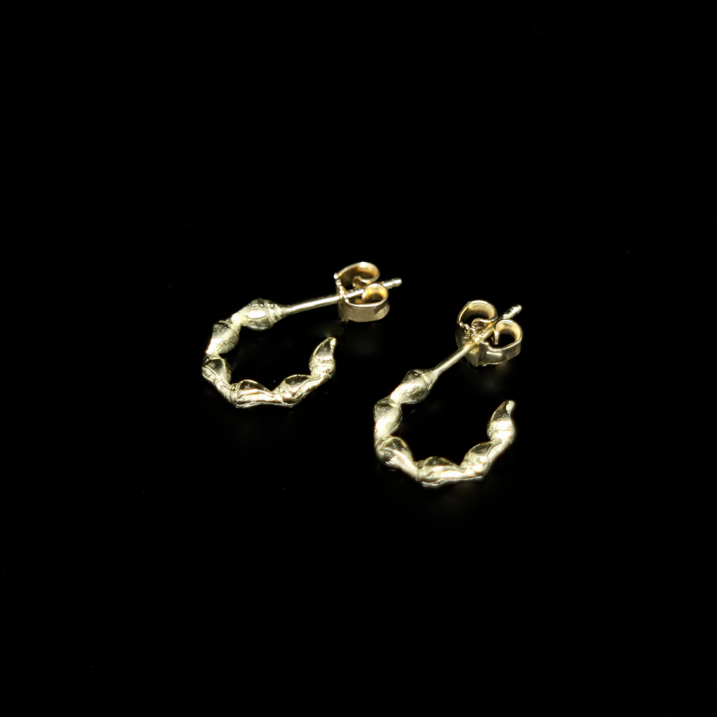 Seashell Earrings - 1 Row - Small Open Hoop - Gold